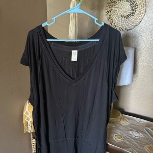 We The Free Black V-Neck Short Sleeve Top